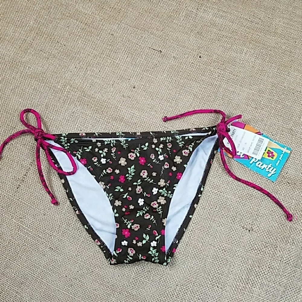 3/$24 Pool Party XS bathing suit bikini bottom